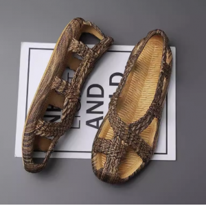 凉鞋男款夏季外穿软底沙滩洞洞拖鞋男士休闲包头凉拖仿制草鞋编织